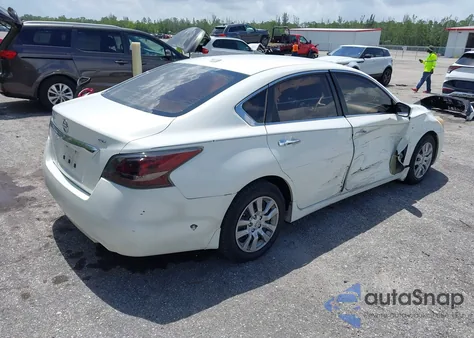 2015 Nissan Altima 2.5 S from USA, damaged, VIN 1N4AL3APXFC294500